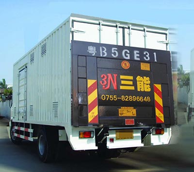 五菱小貨車(chē)裝尾板，讓運(yùn)輸更輕松！